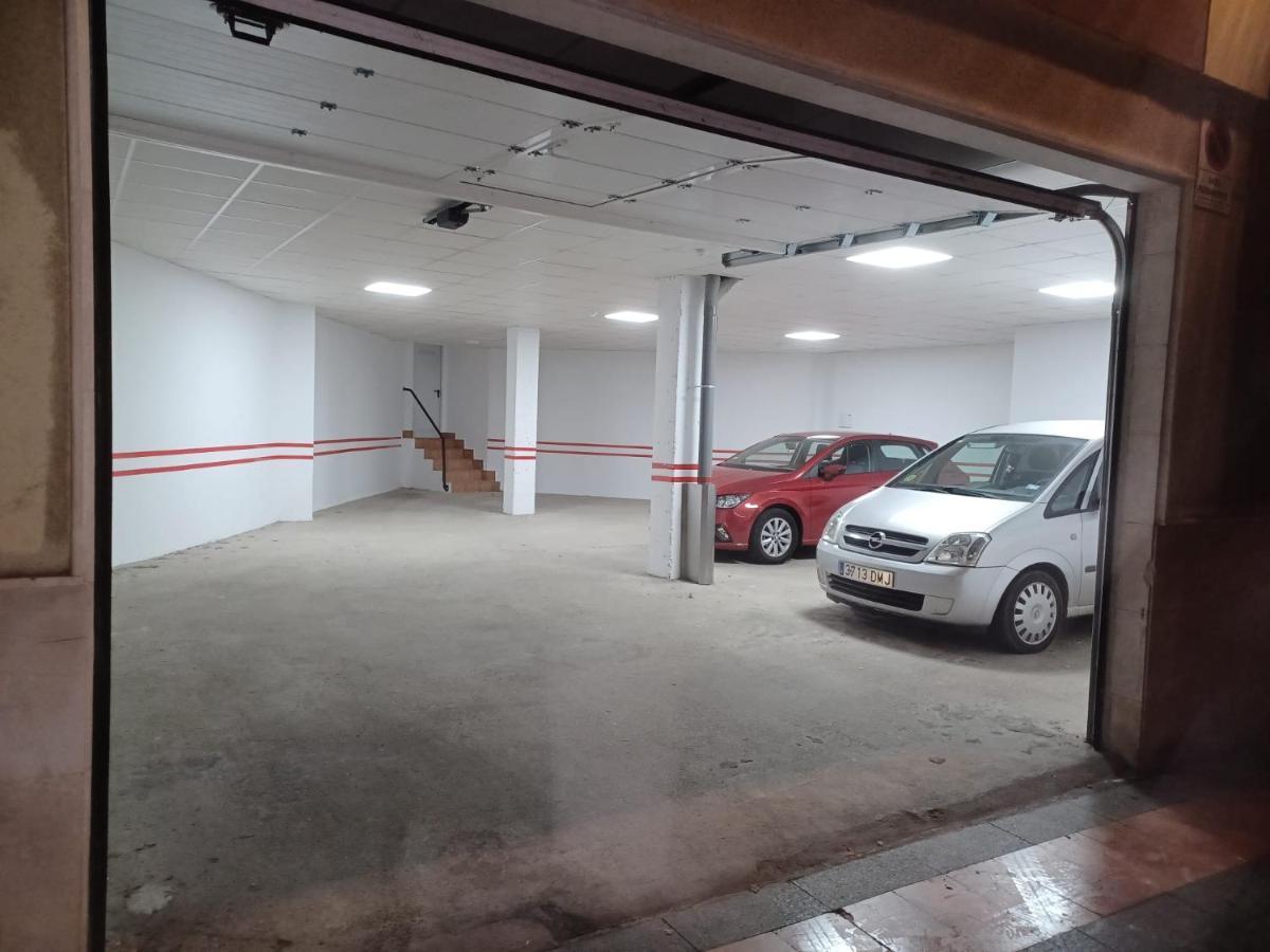 Apartamento En El Casco Historico, Frente A La Colegiata De San Isidoro, León Buitenkant foto